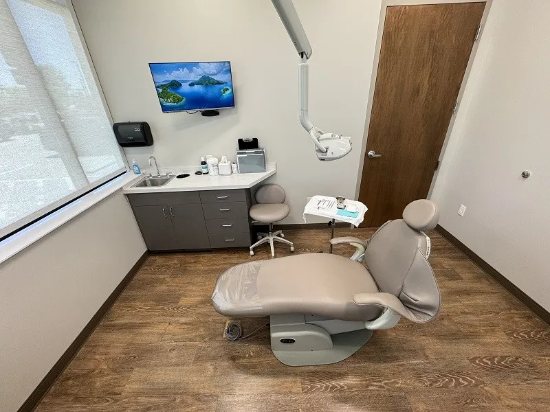 Treatment room with treatment chair birds eye view